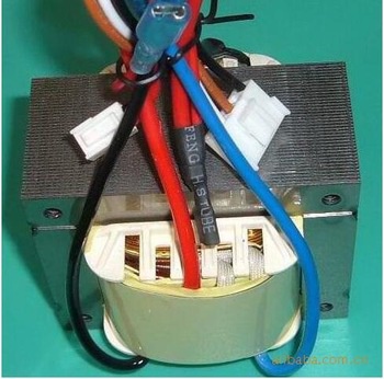 Low frequency power transformer